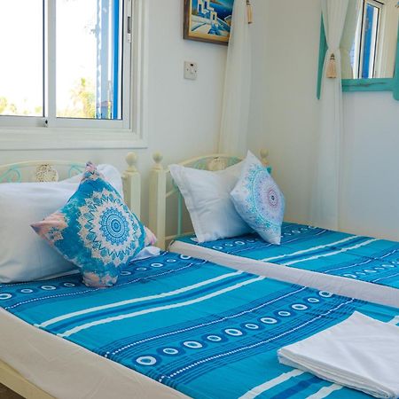 Greek Island Style 2 Bedroom Villa With Pool Next To The Sea Larnaca Bagian luar foto