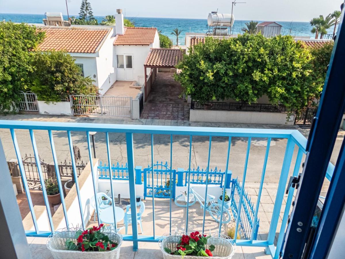 Greek Island Style 2 Bedroom Villa With Pool Next To The Sea Larnaca Bagian luar foto
