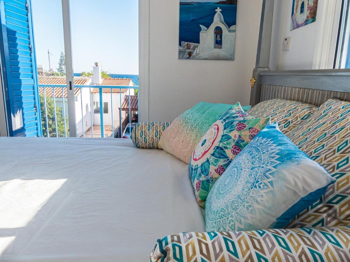 Greek Island Style 2 Bedroom Villa With Pool Next To The Sea Larnaca Bagian luar foto