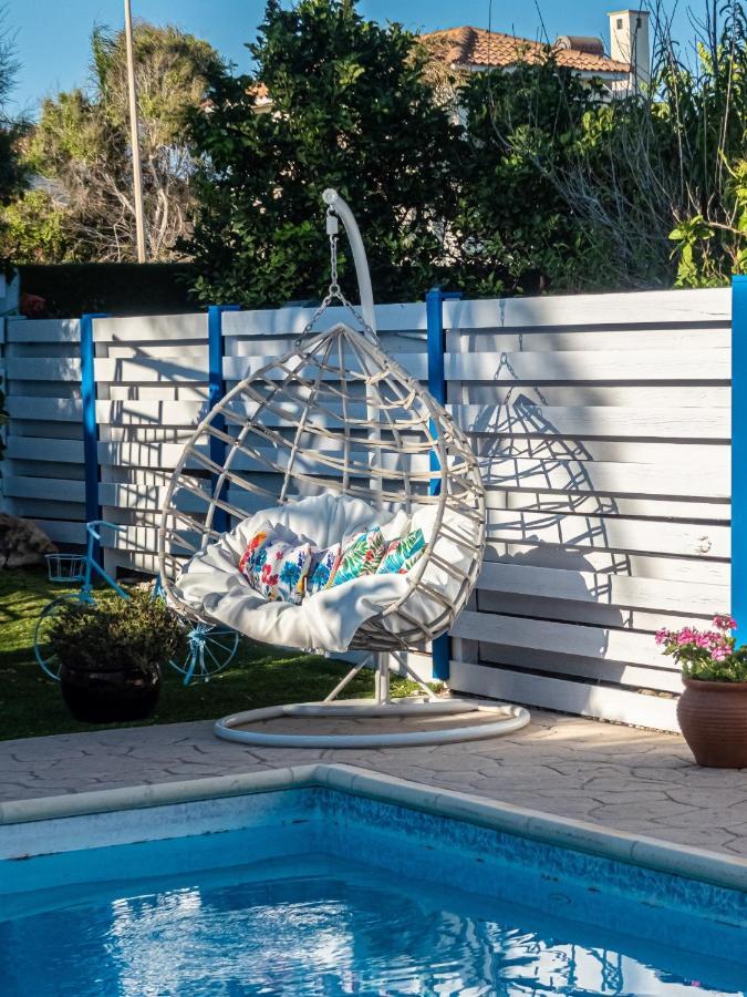 Greek Island Style 2 Bedroom Villa With Pool Next To The Sea Larnaca Bagian luar foto