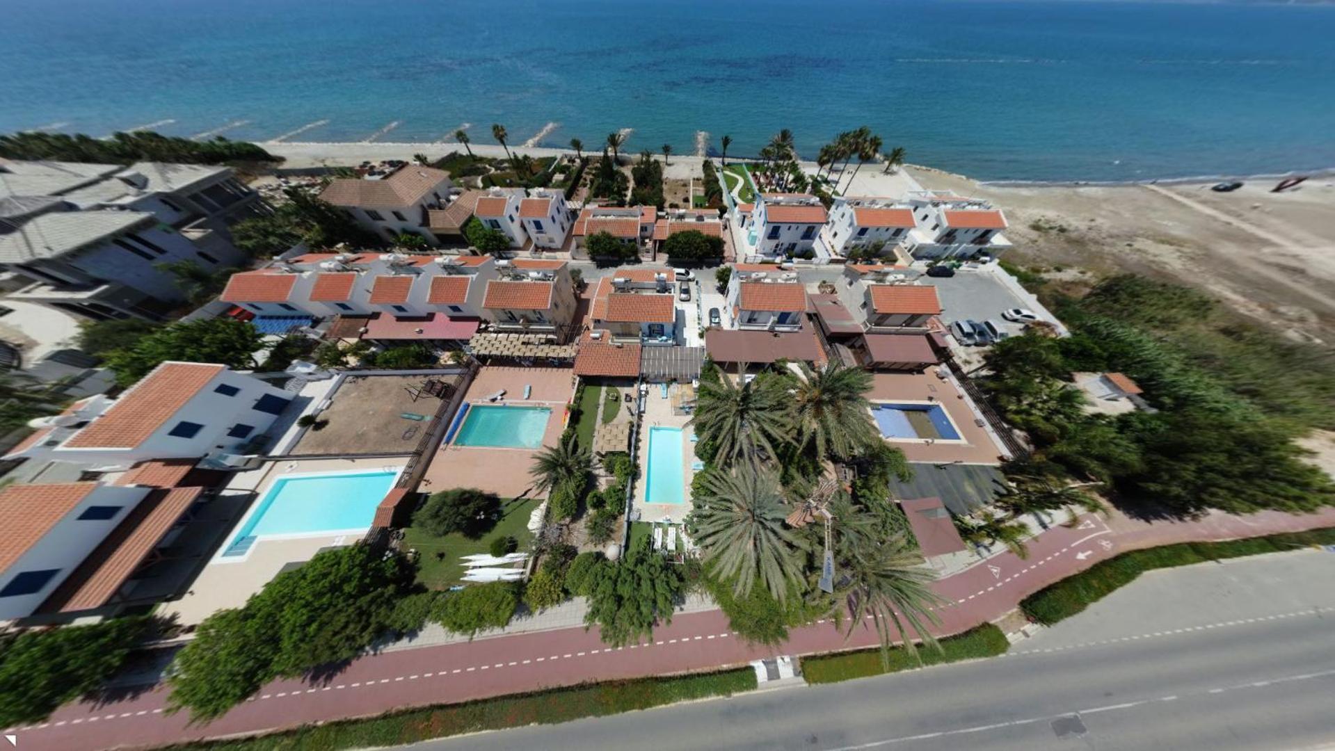 Greek Island Style 2 Bedroom Villa With Pool Next To The Sea Larnaca Bagian luar foto