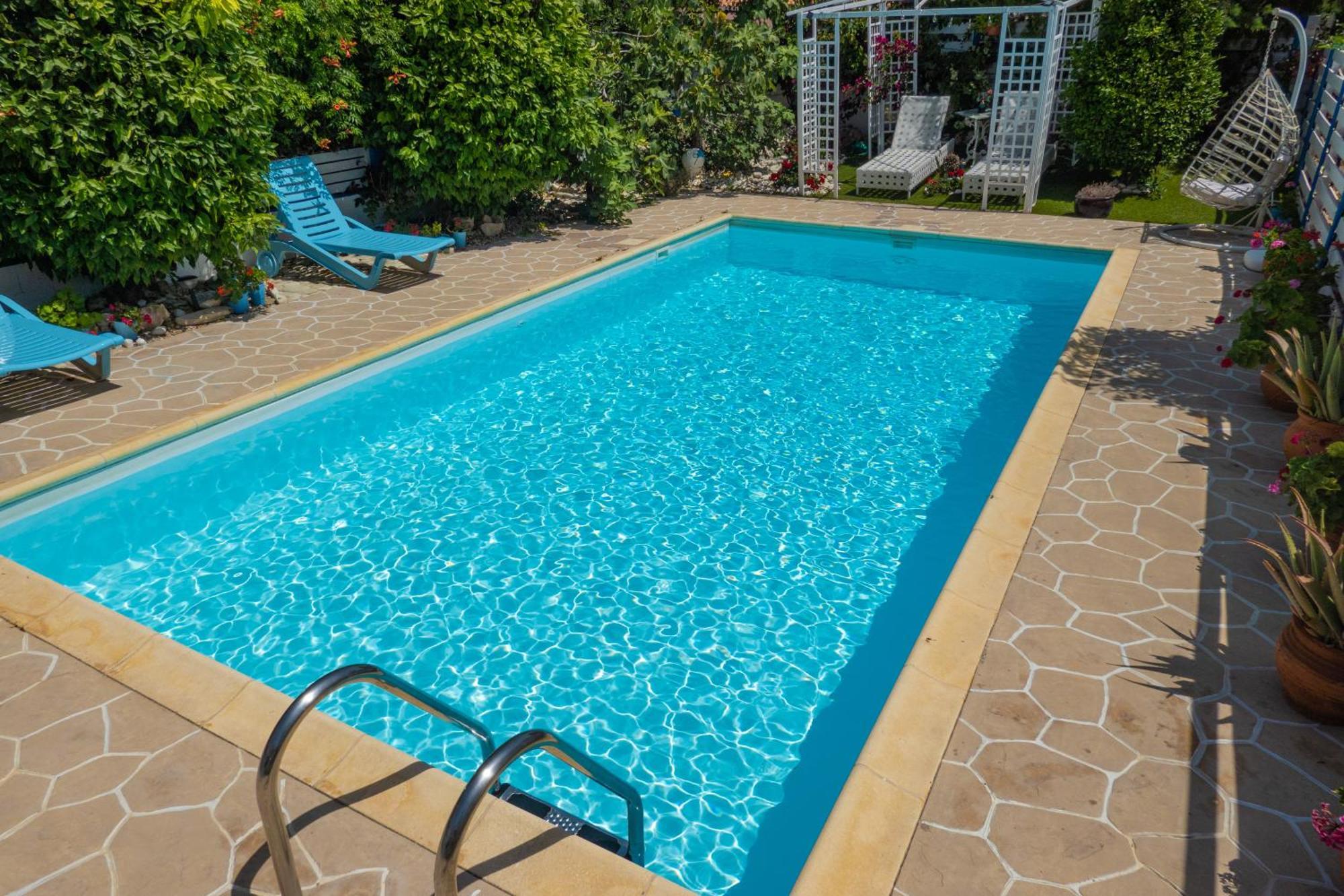 Greek Island Style 2 Bedroom Villa With Pool Next To The Sea Larnaca Bagian luar foto